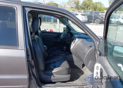 2006 Ford Escape Hybrid from USA, damaged, VIN 1FMCU96H36KA74797